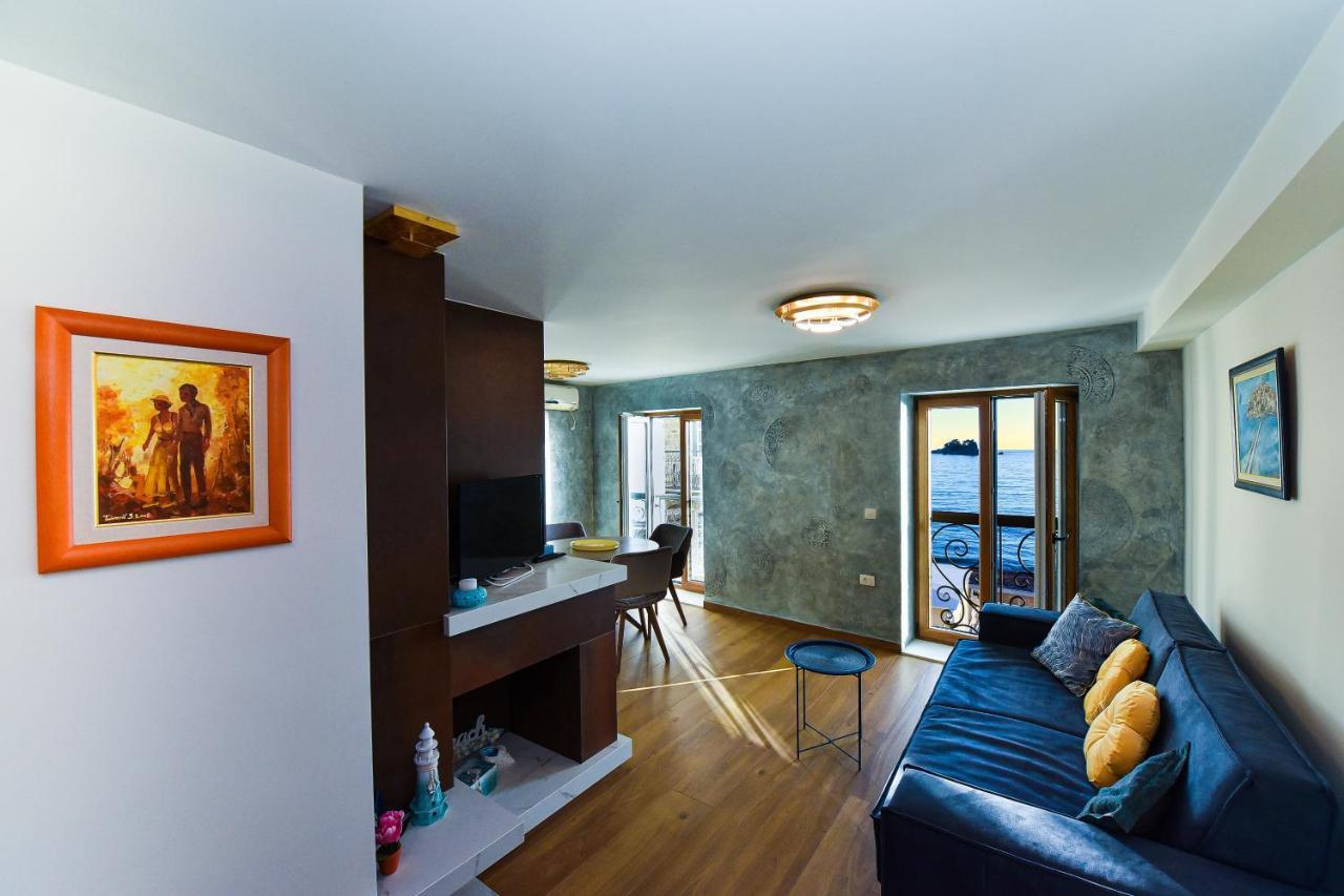 Apartments Galija Petrovac Lux Bagian luar foto
