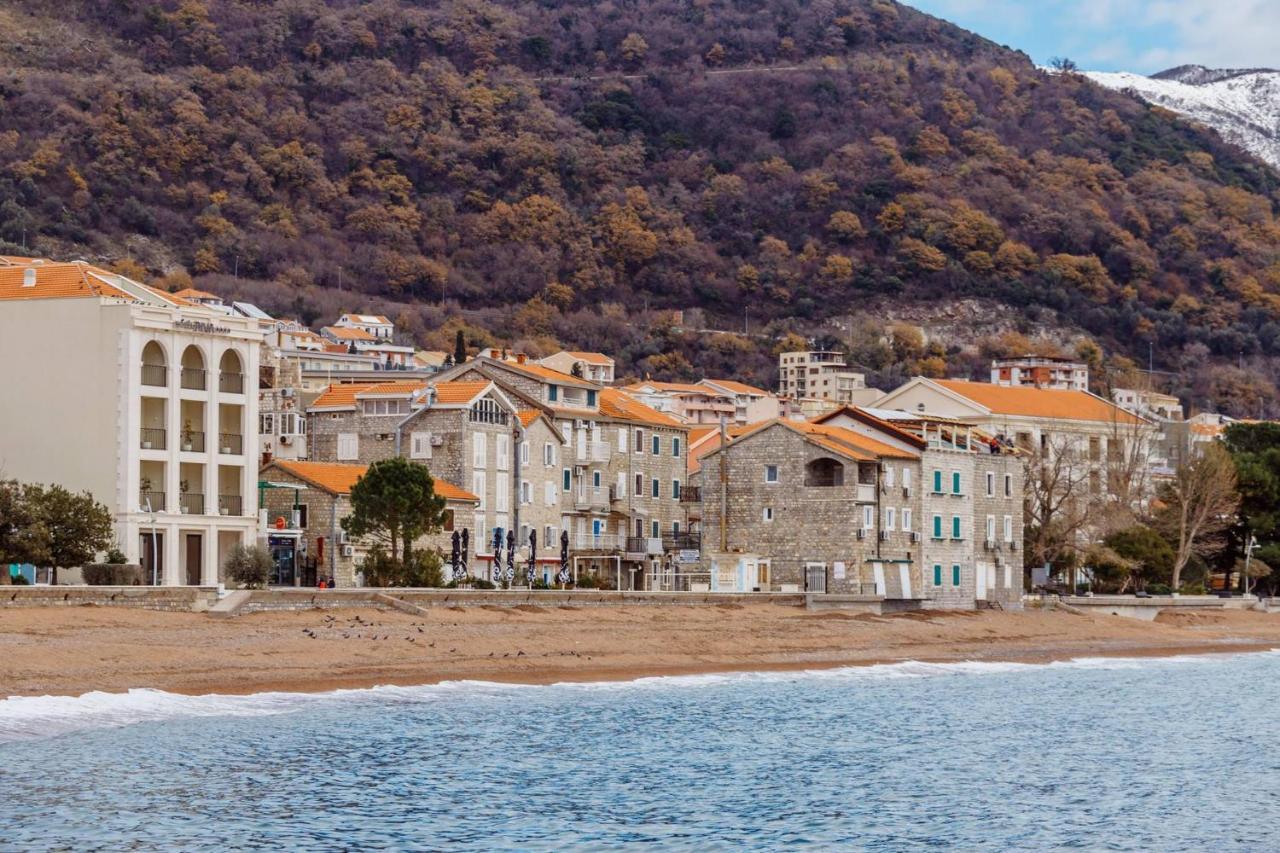 Apartments Galija Petrovac Lux Bagian luar foto
