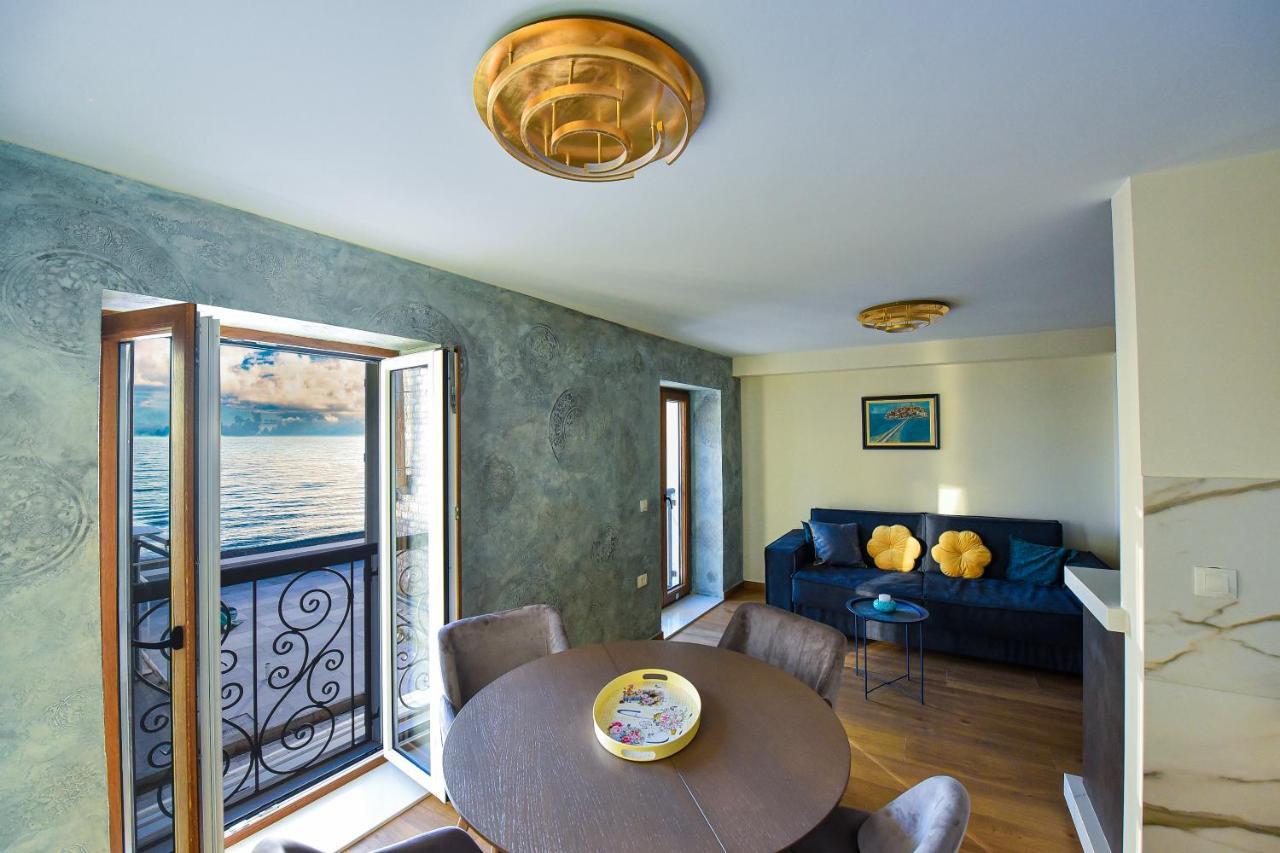 Apartments Galija Petrovac Lux Bagian luar foto