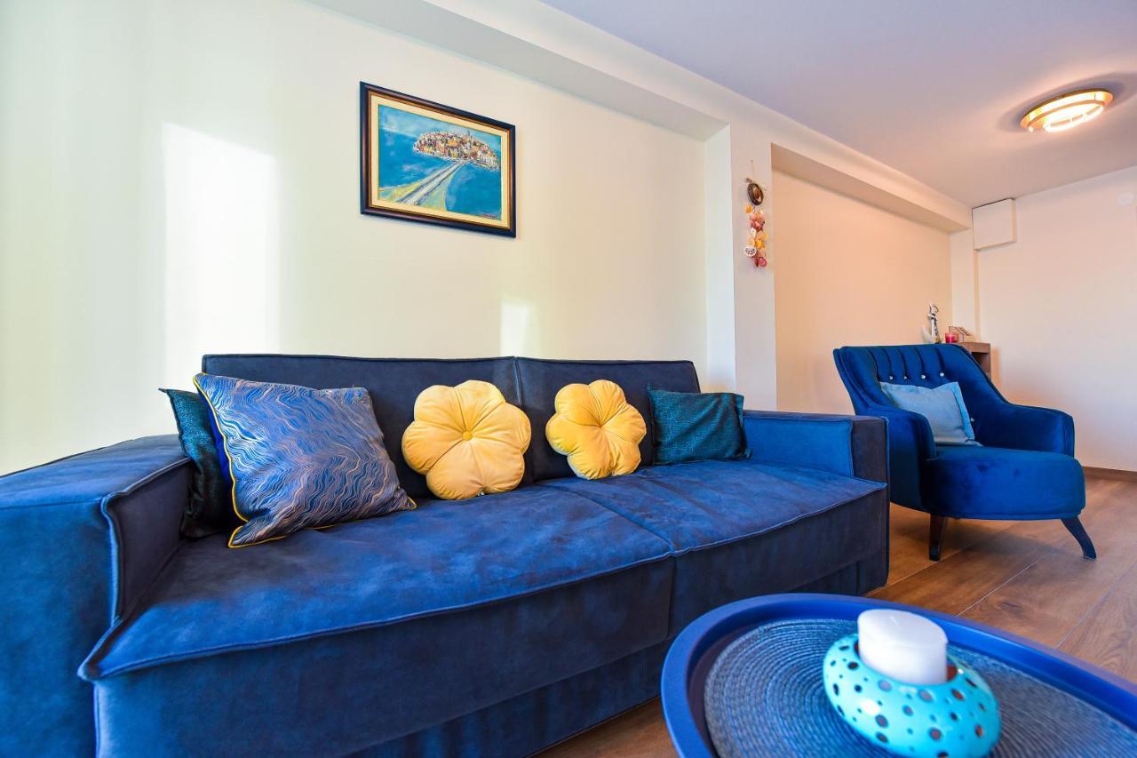 Apartments Galija Petrovac Lux Bagian luar foto
