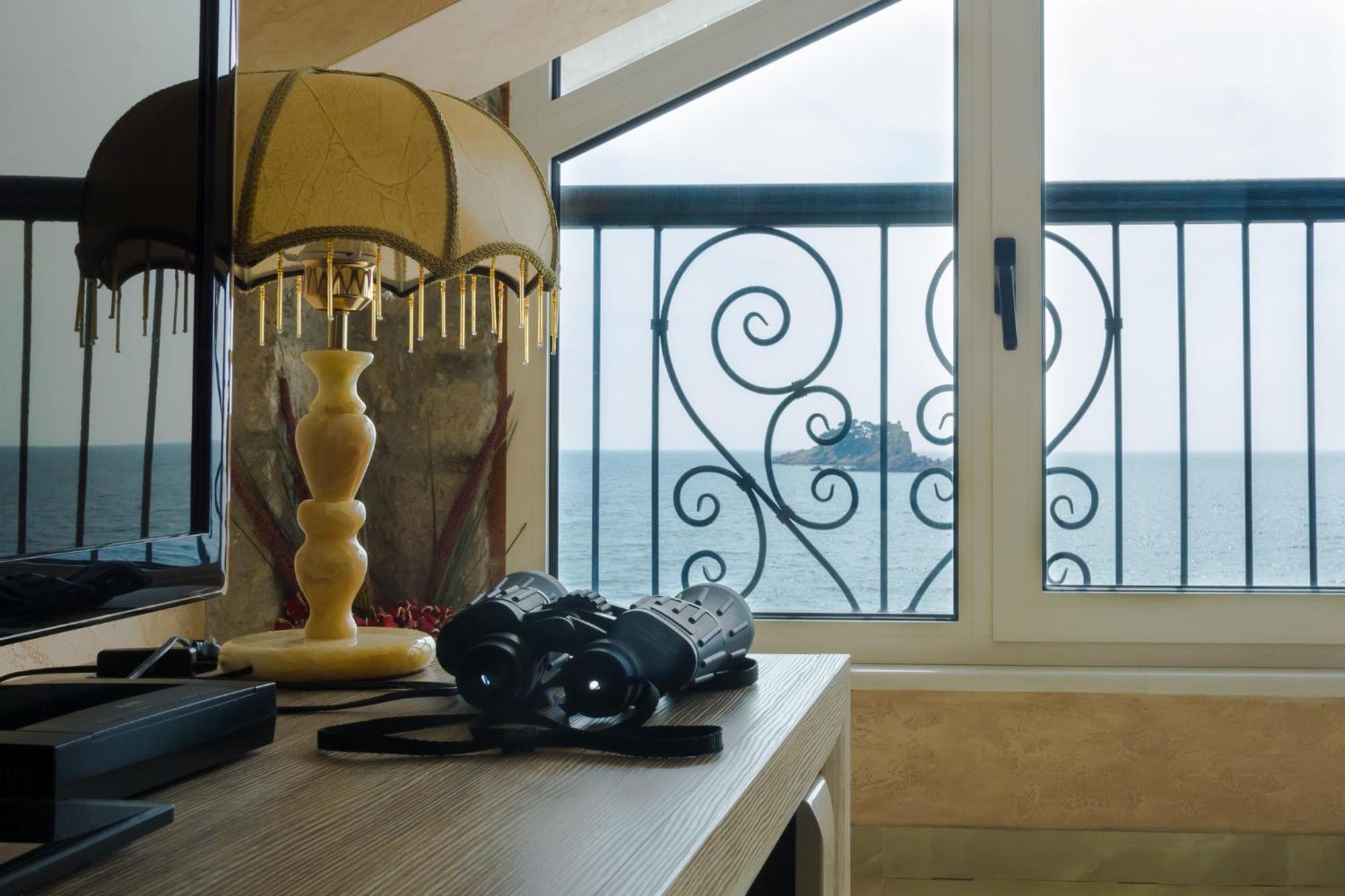Apartments Galija Petrovac Lux Bagian luar foto