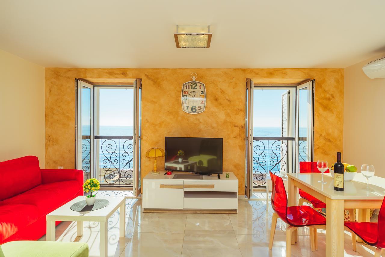 Apartments Galija Petrovac Lux Bagian luar foto